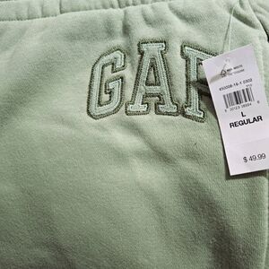 NWT Women's Size Large Gap Sweatpants celadon green